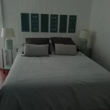 Maison Gujannaise Nyaraló *
